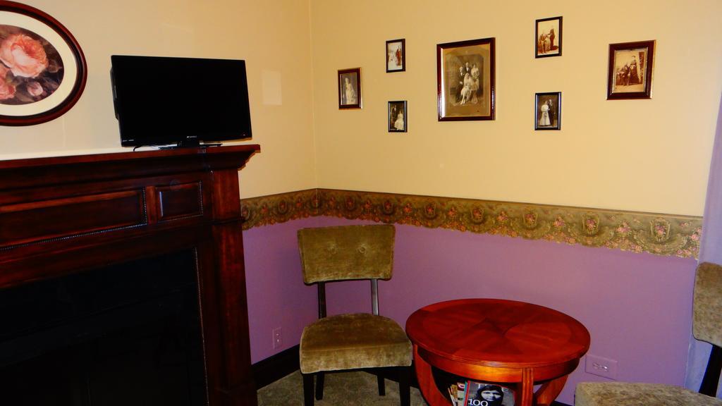 The Meier Inn, A Country Bed & Breakfast Boyceville Номер фото