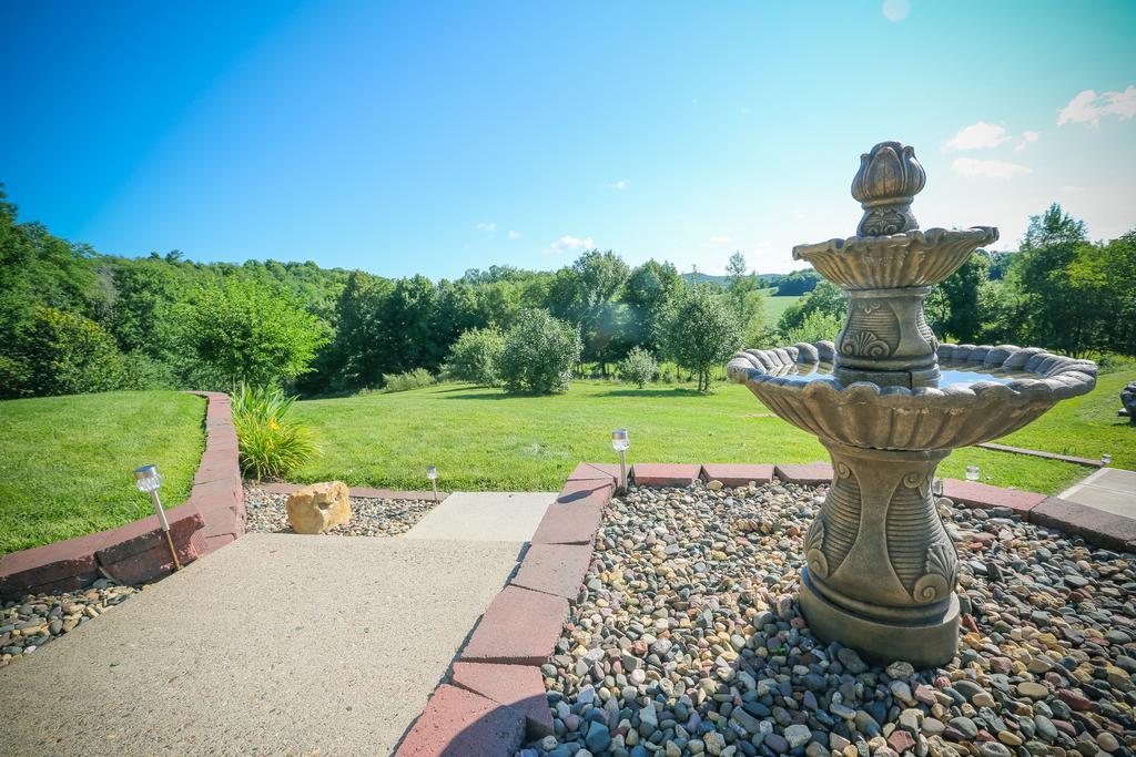 The Meier Inn, A Country Bed & Breakfast Boyceville Экстерьер фото
